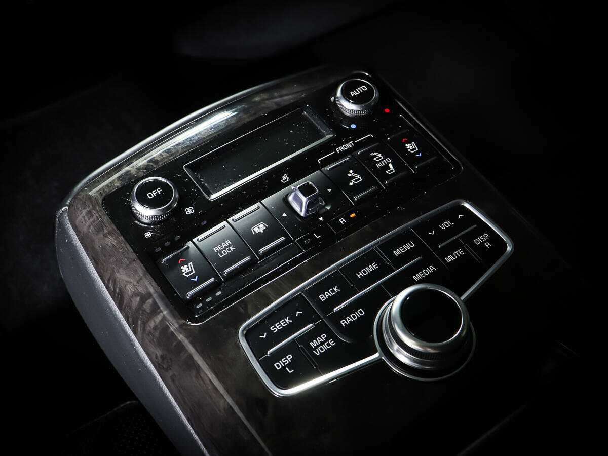 Kia Quoris 2015 года с пробегом. Фото: #14