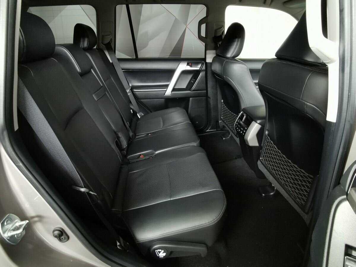 Toyota Land Cruiser Prado 2020 года с пробегом. Фото: #11
