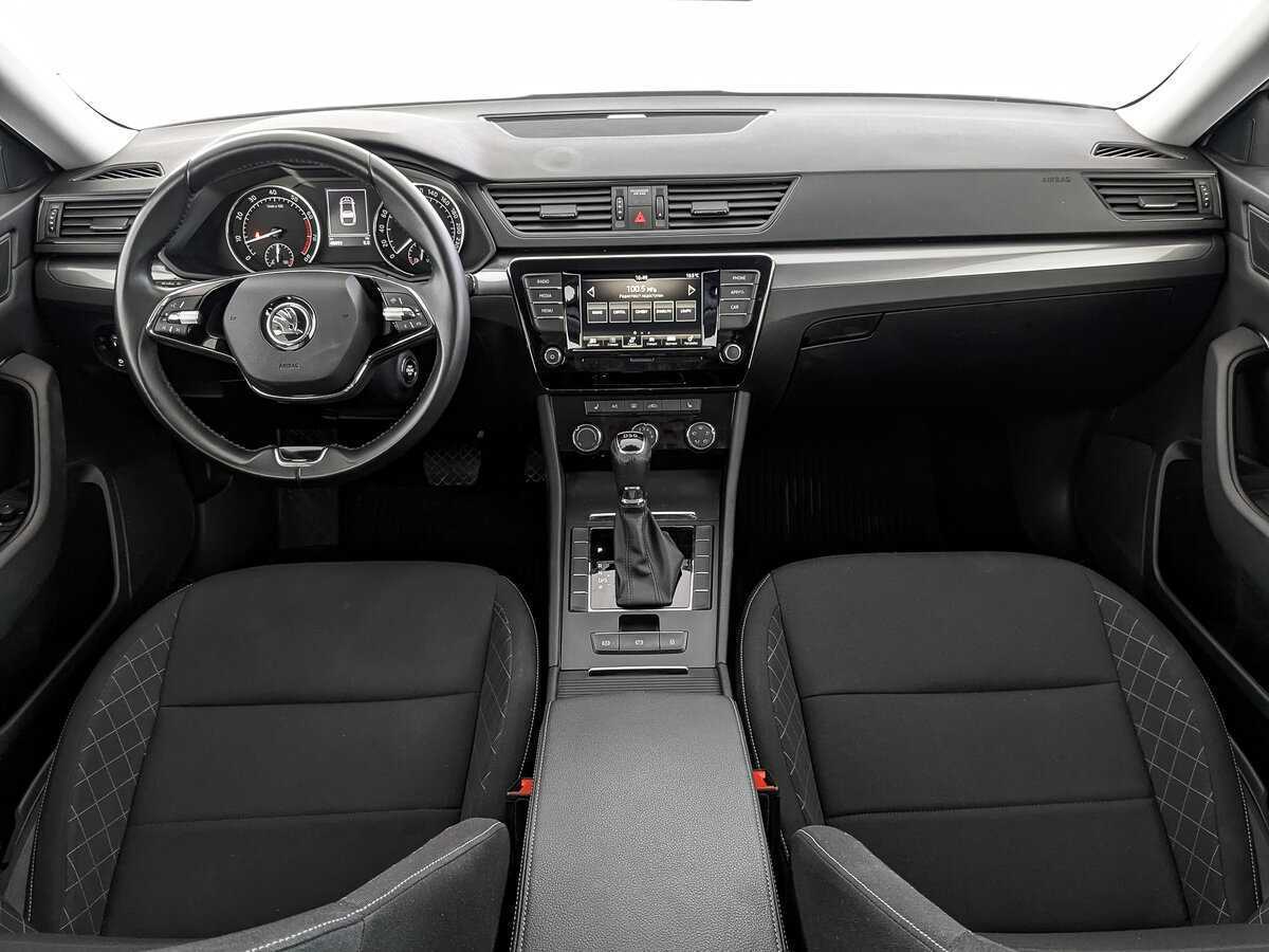 Skoda Superb 2021 года с пробегом. Фото: #9