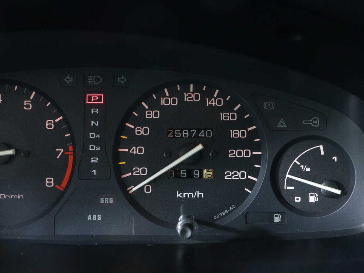 Honda Civic 2000 года с пробегом. Фото: #10