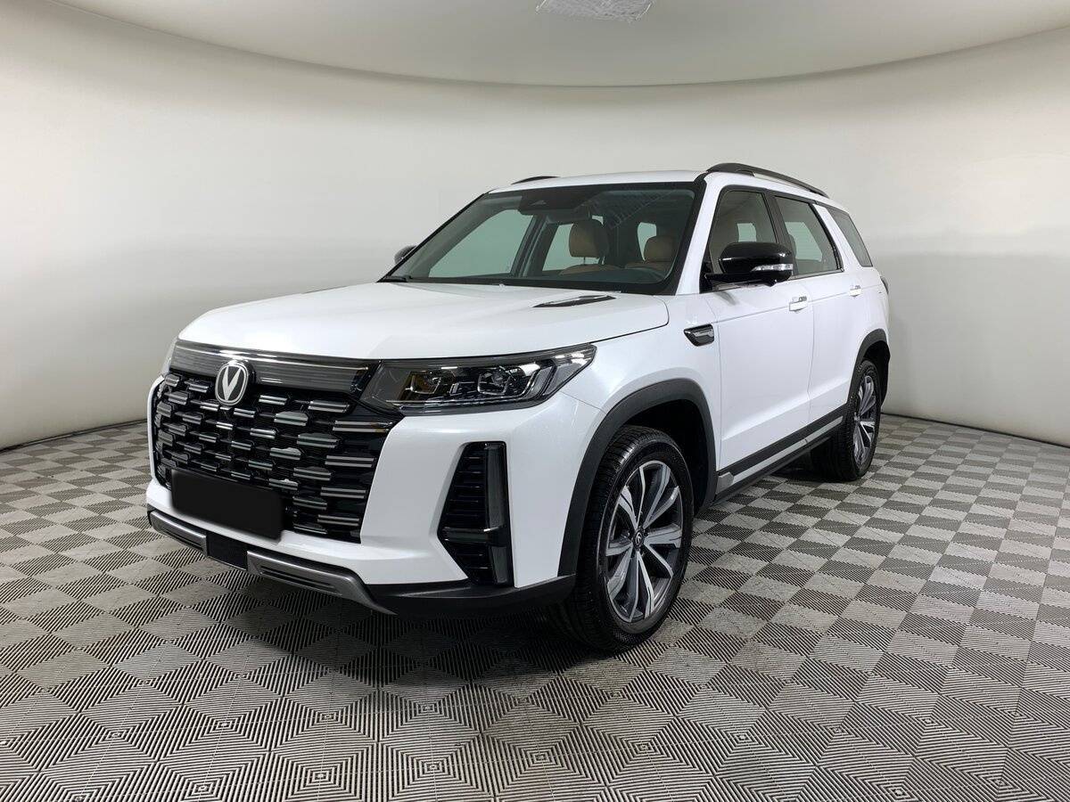 Changan CS95 2023 года с пробегом. Посмотреть фото