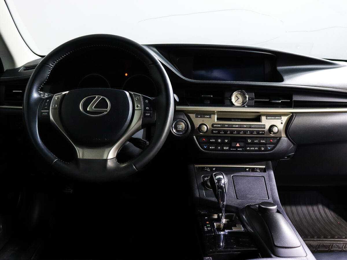Lexus ES 2014 года с пробегом. Фото: #9