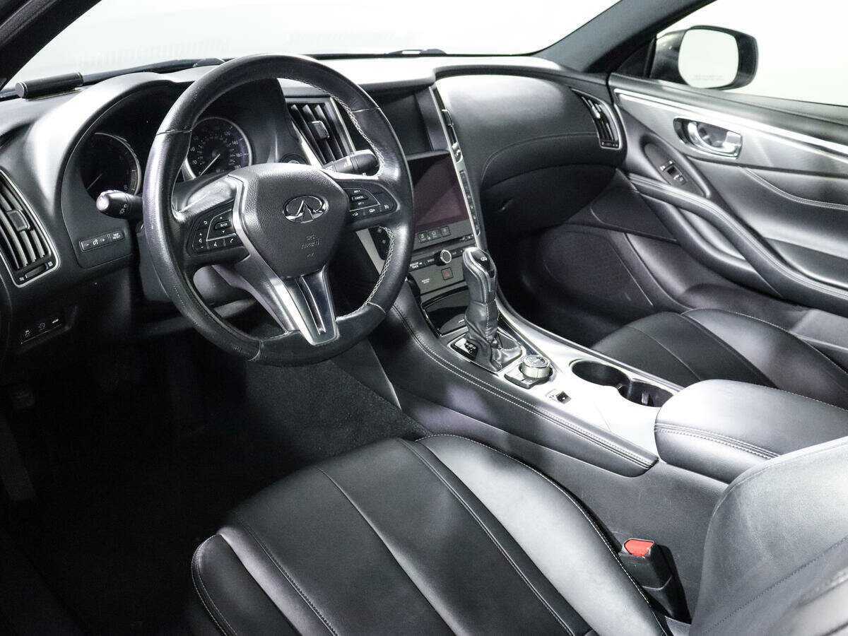 Infiniti Q60 2016 года с пробегом. Фото: #12