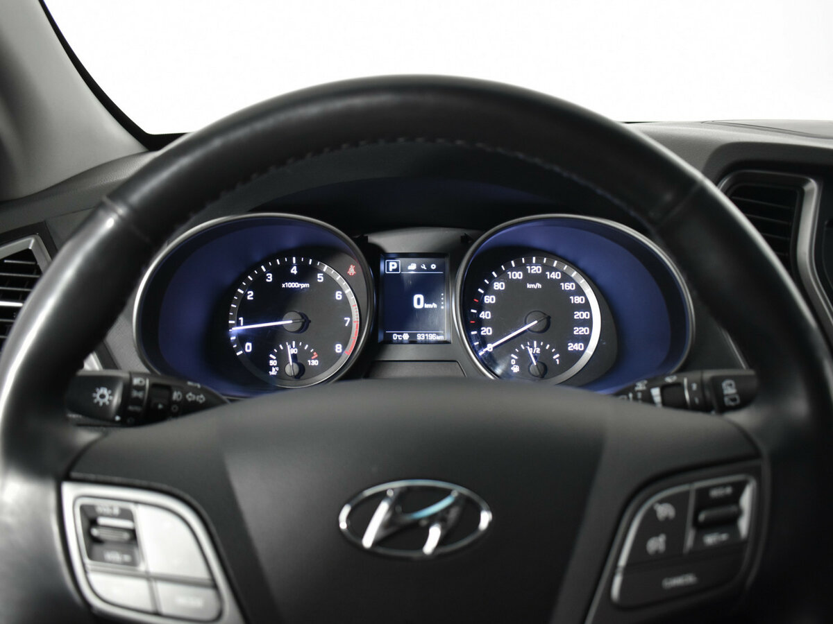 Hyundai Santa Fe 2015 года с пробегом. Фото: #11