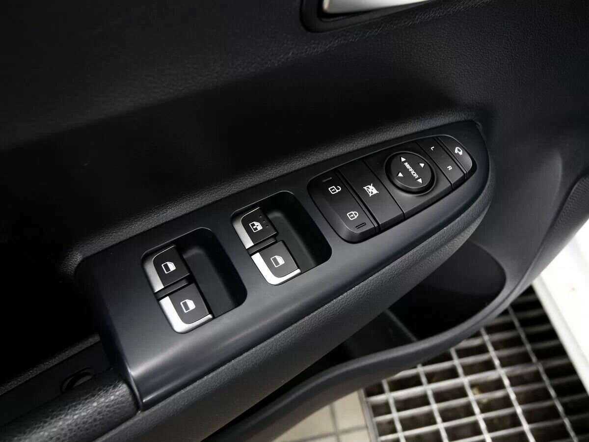 Kia Rio 2021 года с пробегом. Фото: #8