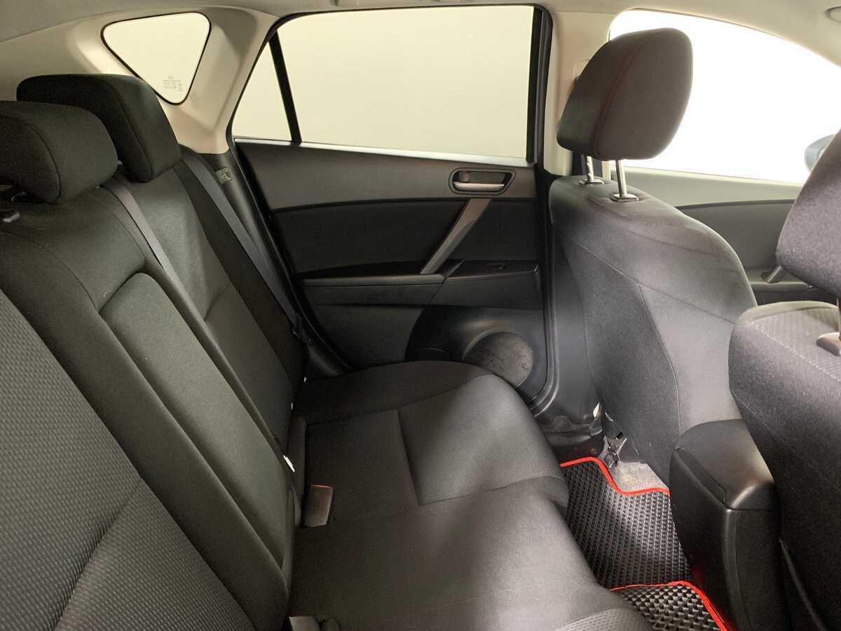 Mazda 3 2011 года с пробегом. Фото: #17