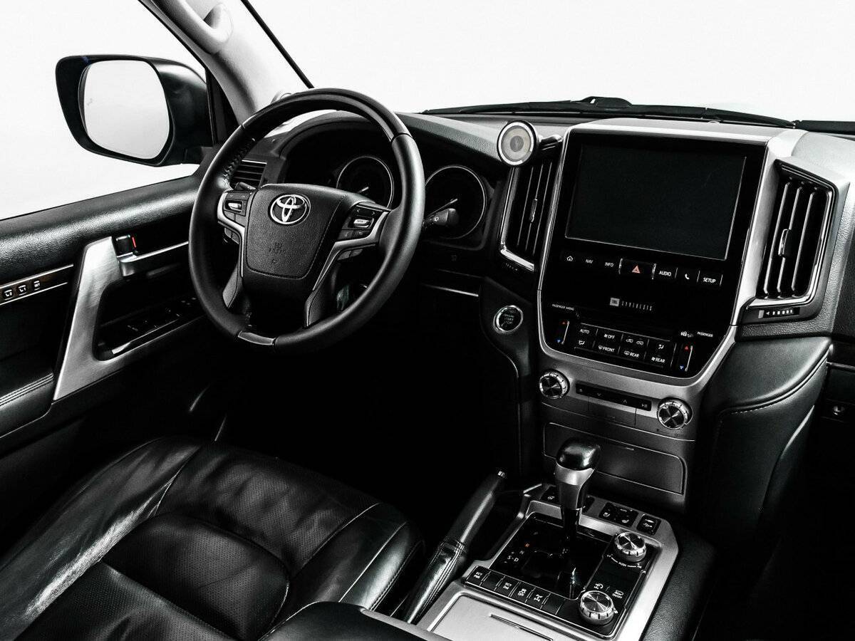 Toyota Land Cruiser 2015 года с пробегом. Фото: #8