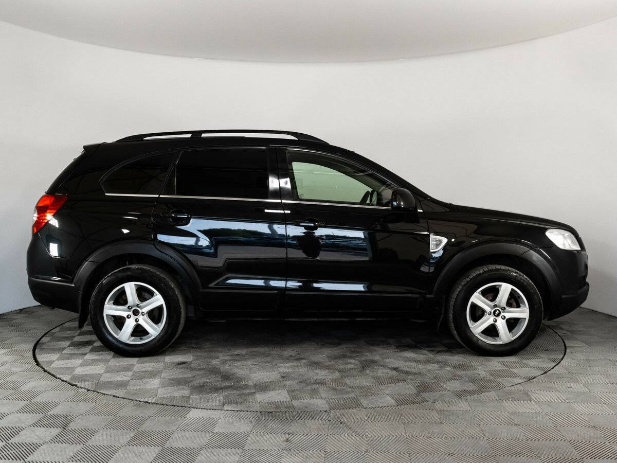 Chevrolet Captiva 2009 года с пробегом. Фото: #3