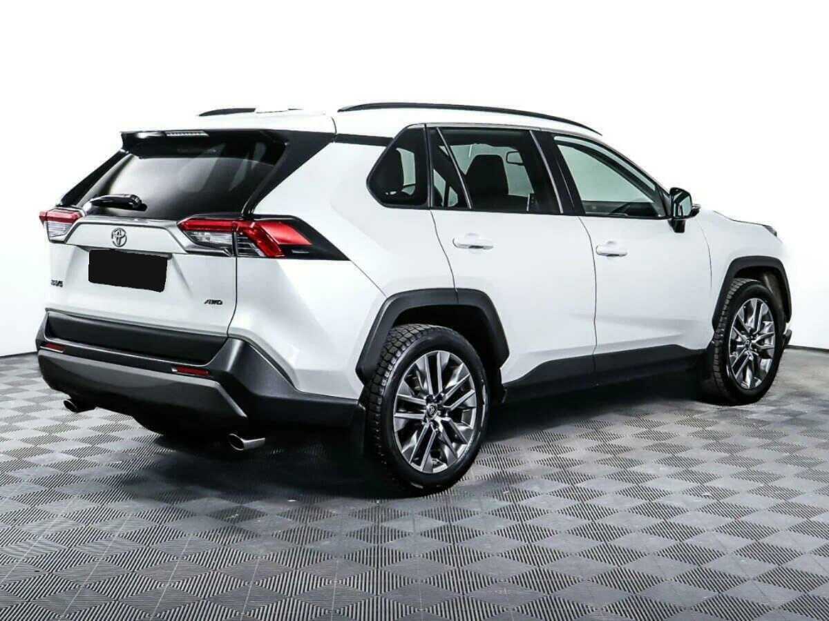 Toyota RAV4 2021 года с пробегом. Фото: #4