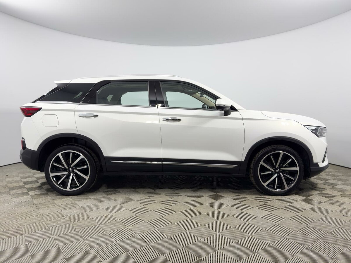 FAW Bestune T77 2024 года с пробегом. Фото: #4