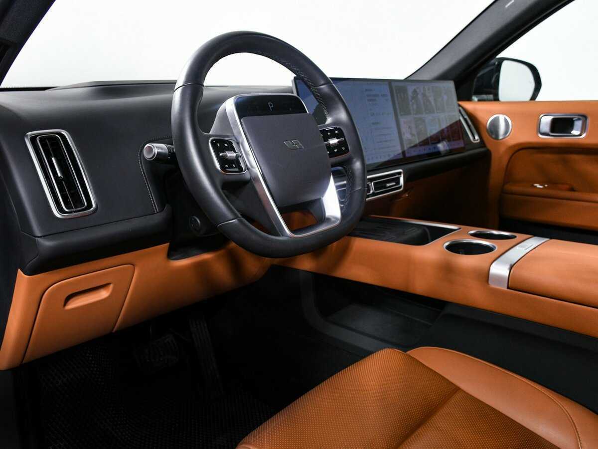 LiXiang L7 2024 года с пробегом. Фото: #8