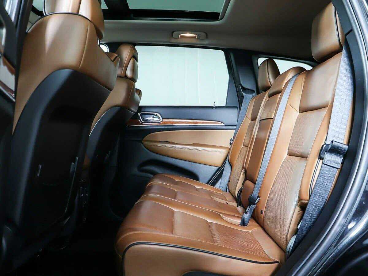 Jeep Grand Cherokee 2012 года с пробегом. Фото: #12