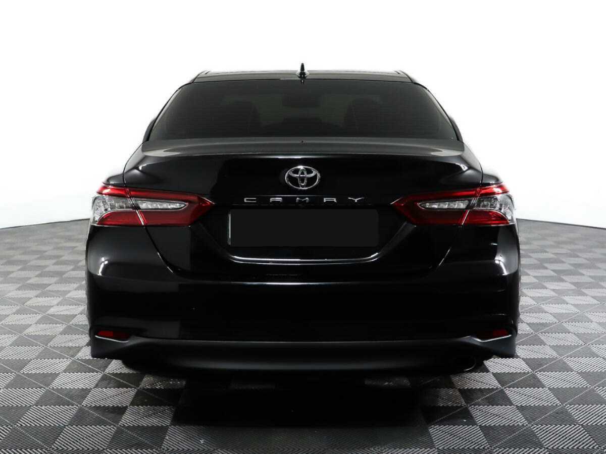 Toyota Camry 2022 года с пробегом. Фото: #4