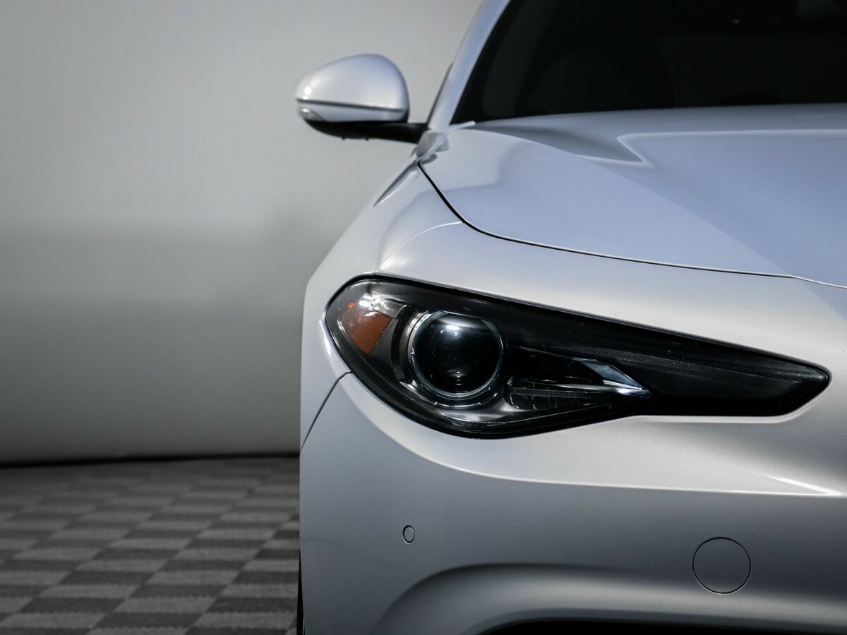 Alfa Romeo Giulia 2021 года с пробегом. Фото: #14