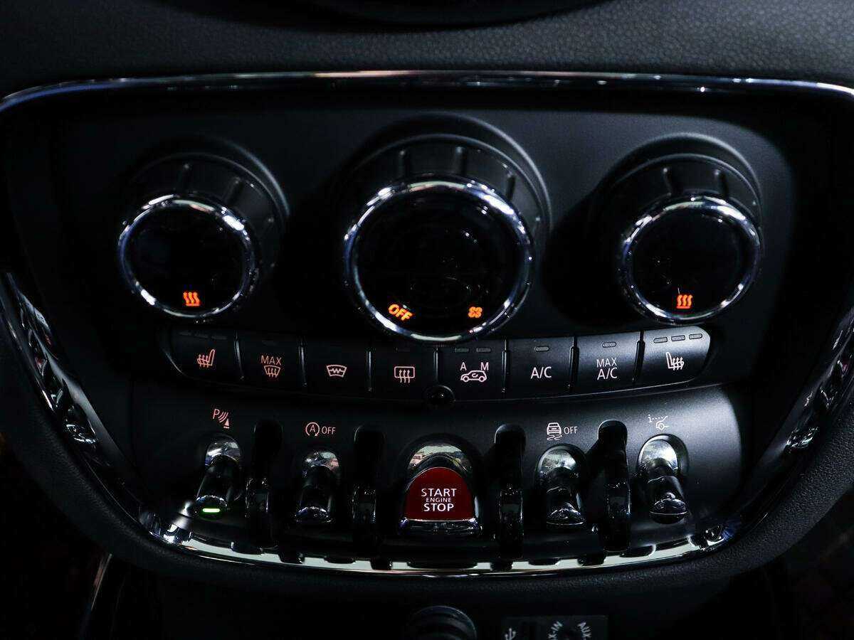 Mini Clubman 2016 года с пробегом. Фото: #19
