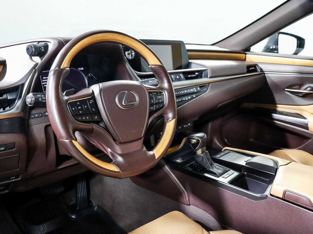 Lexus ES 2019 года с пробегом. Фото: #11