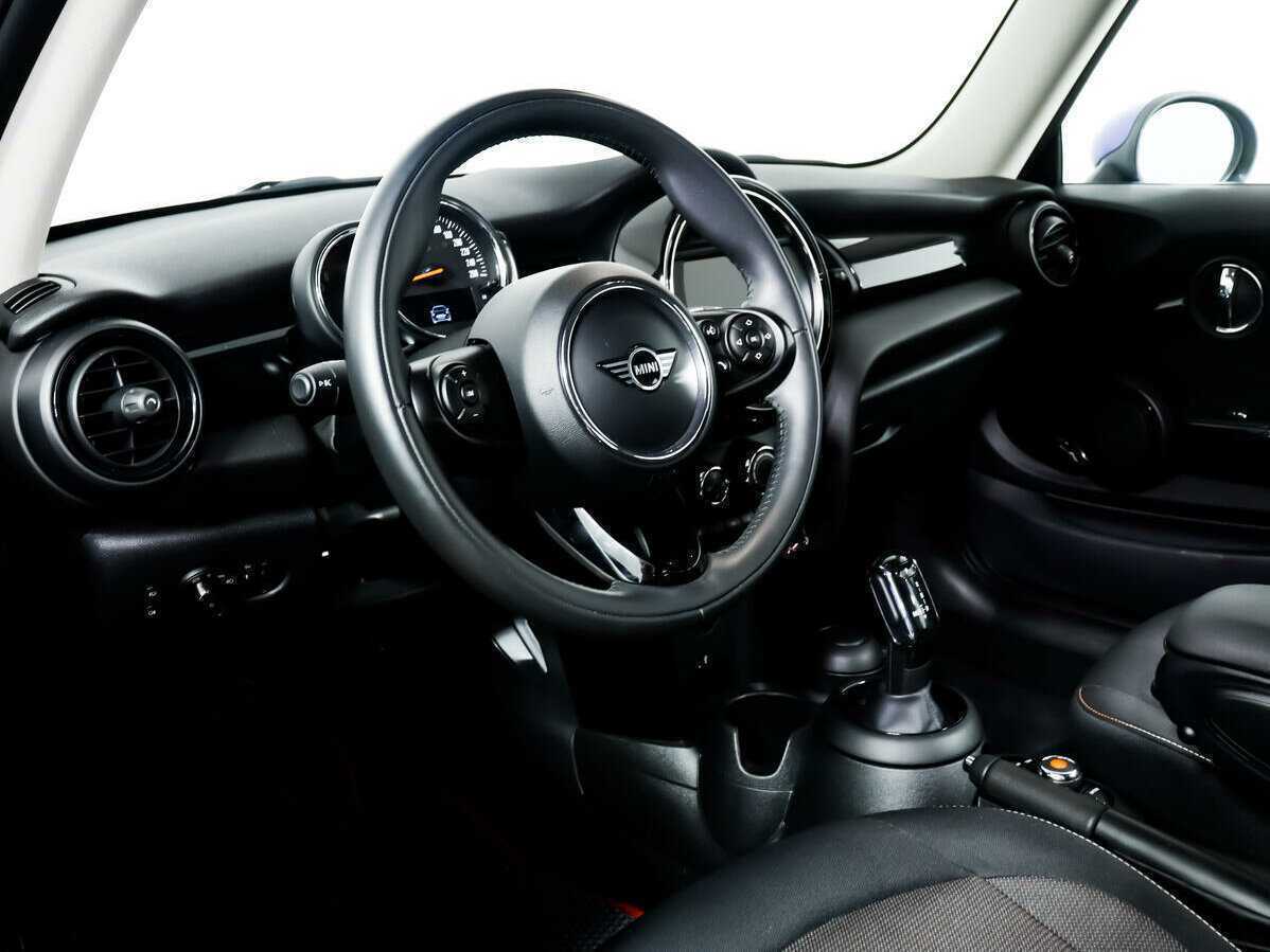 Mini Hatch 2019 года с пробегом. Фото: #12