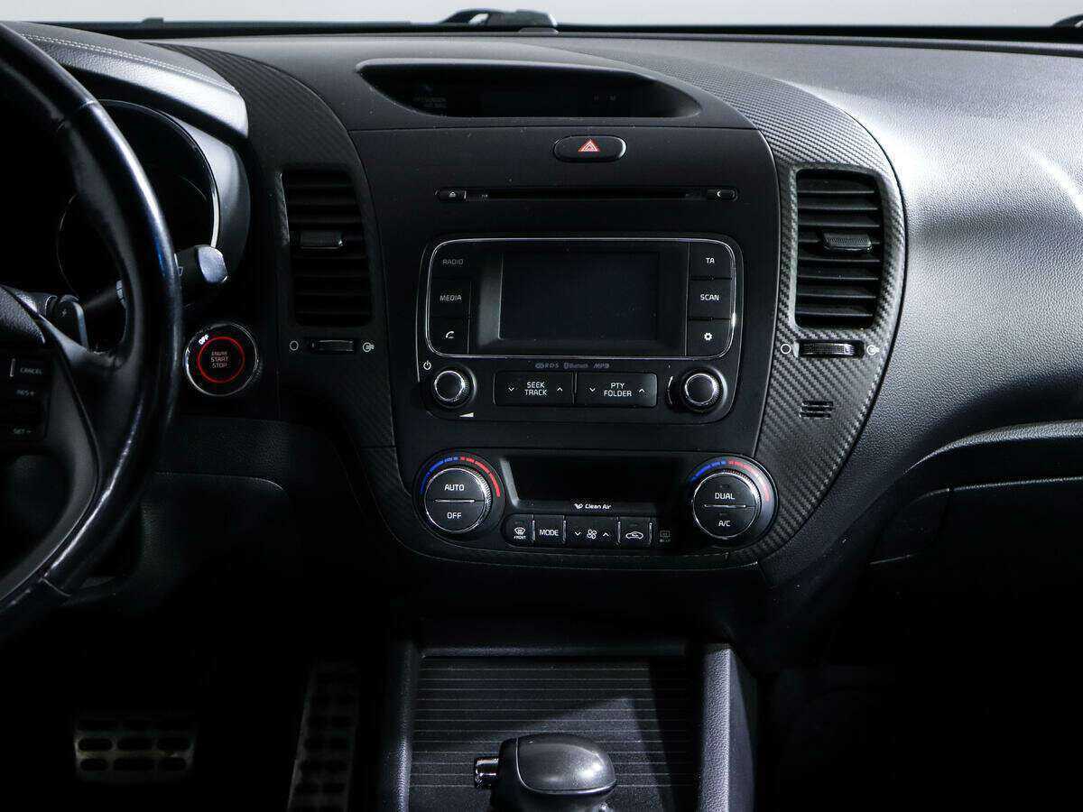 Kia Cerato 2013 года с пробегом. Фото: #12