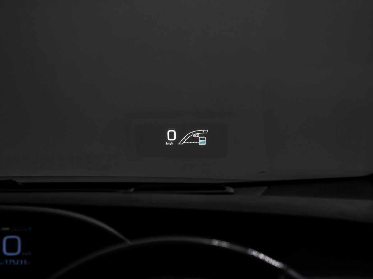 Toyota Prius 2016 года с пробегом. Фото: #17
