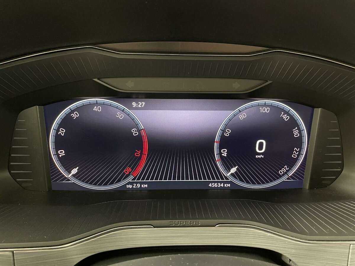 Skoda Superb 2021 года с пробегом. Фото: #9