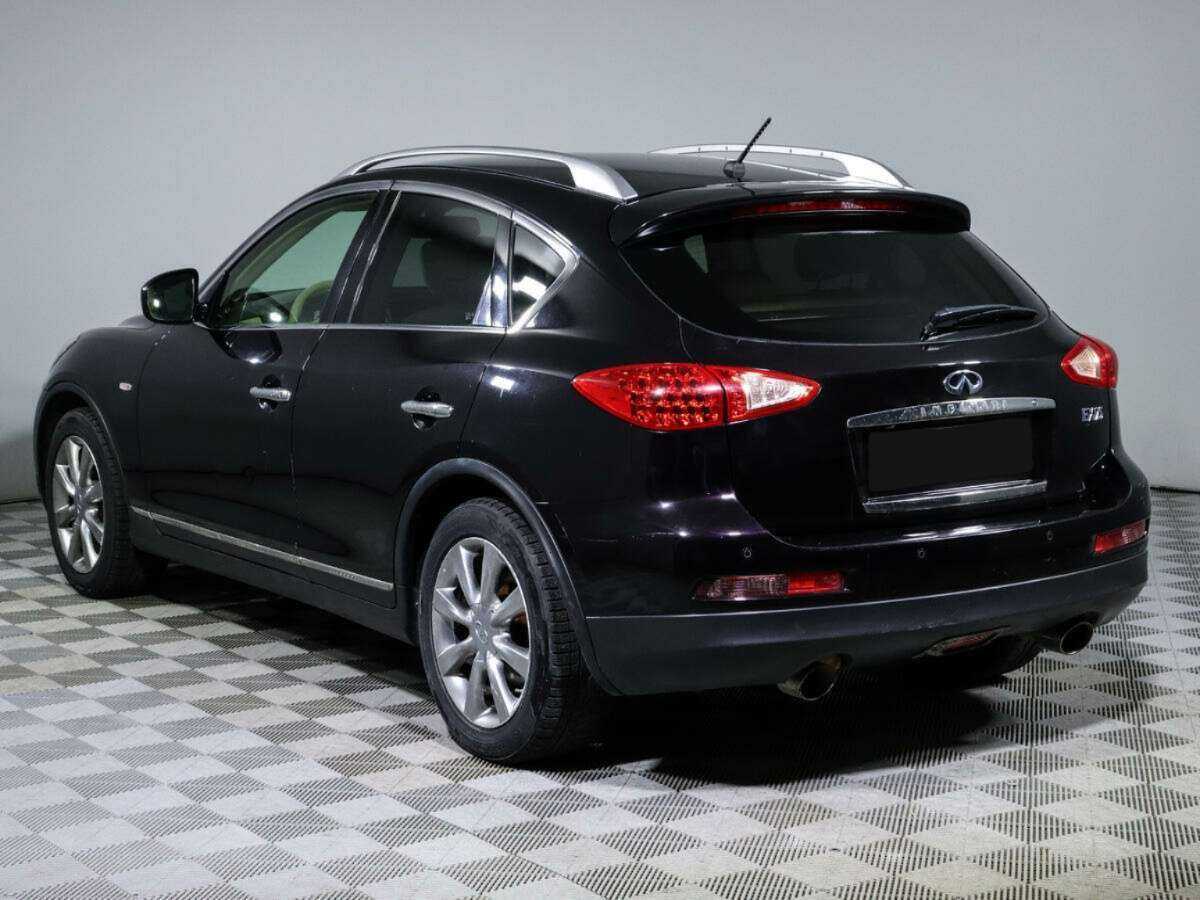 Infiniti EX 2011 года с пробегом. Фото: #4