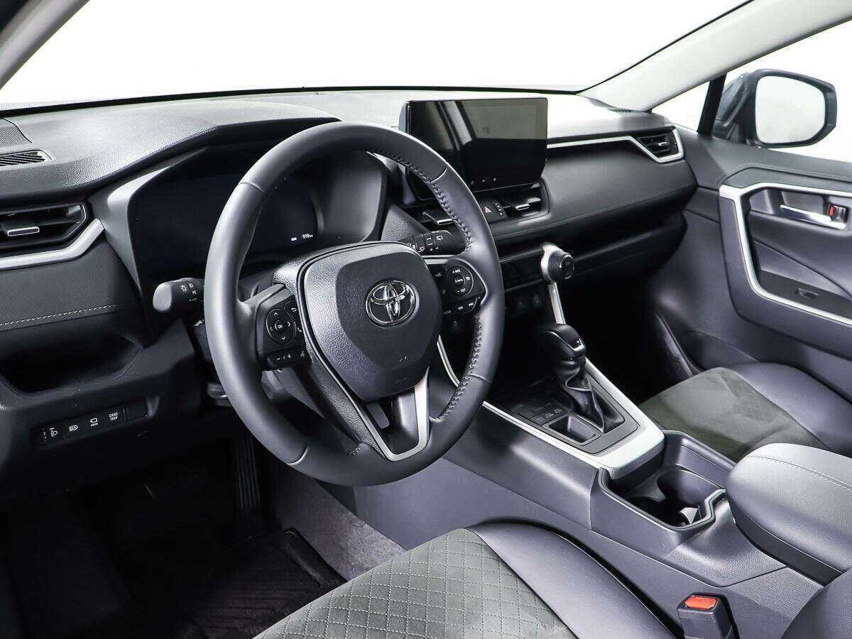 Toyota RAV4 2023 года с пробегом. Фото: #11