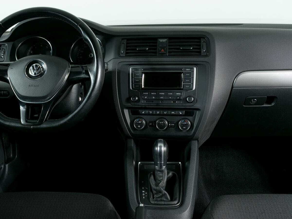 Volkswagen Jetta 2016 года с пробегом. Фото: #7