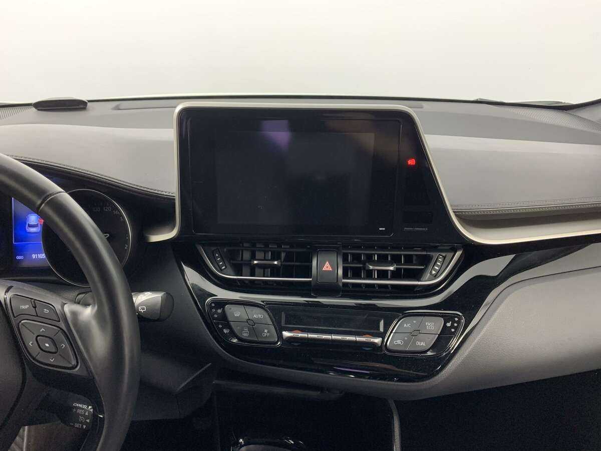 Toyota C-HR 2019 года с пробегом. Фото: #12