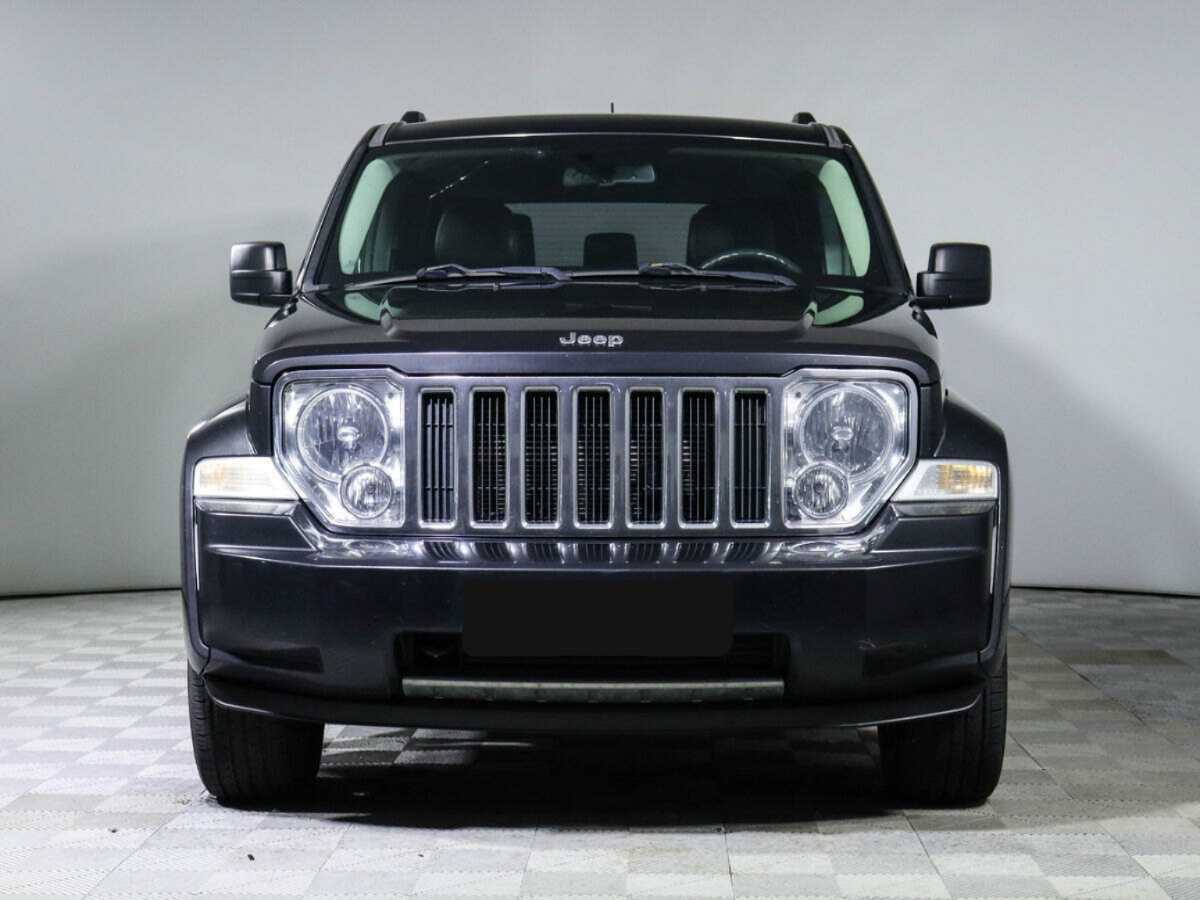 Jeep Cherokee 2010 года с пробегом. Посмотреть фото
