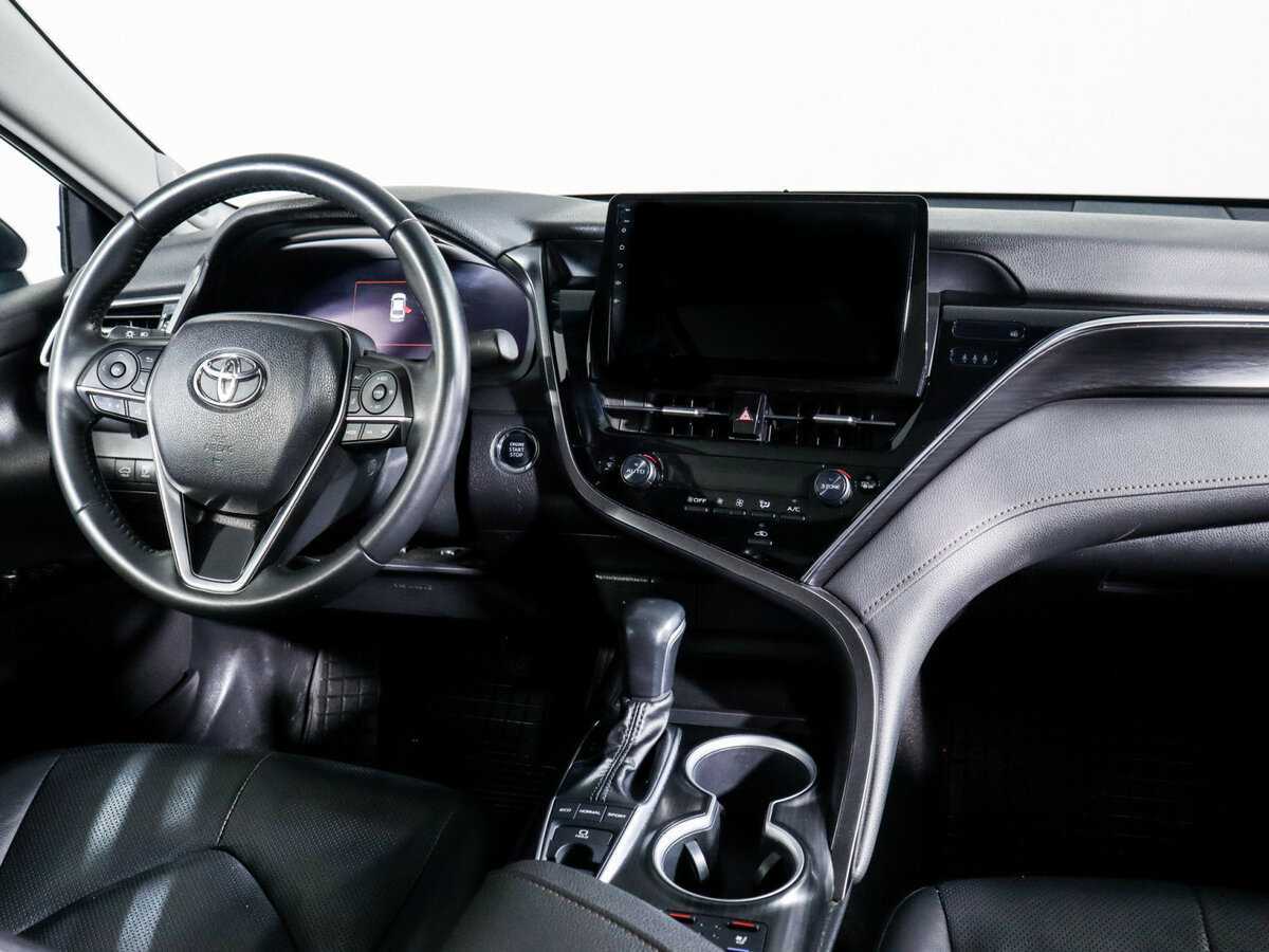 Toyota Camry 2023 года с пробегом. Фото: #11