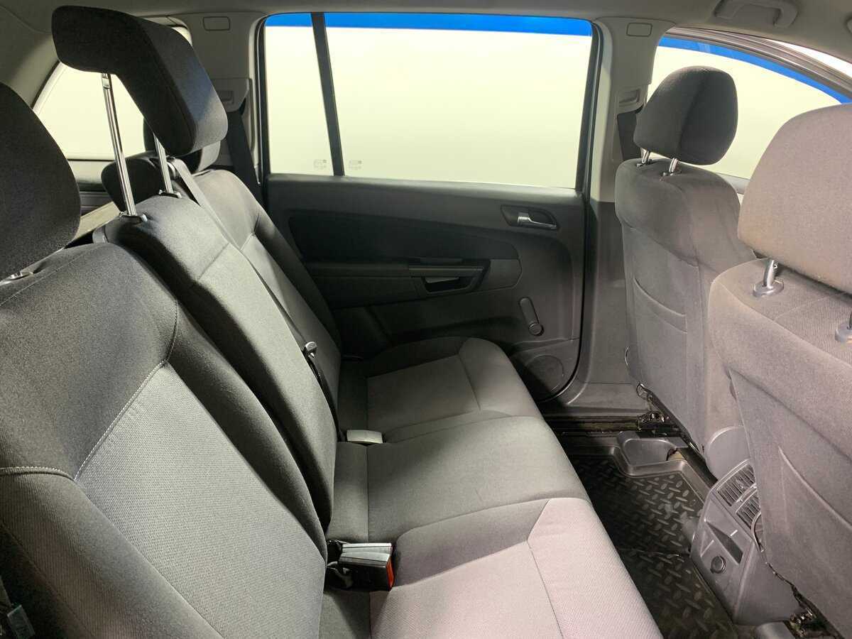 Opel Zafira 2010 года с пробегом. Фото: #17