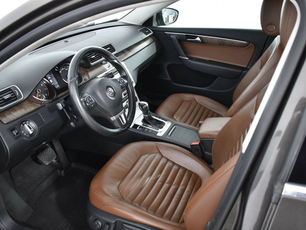 Volkswagen Passat 2012 года с пробегом. Фото: #10