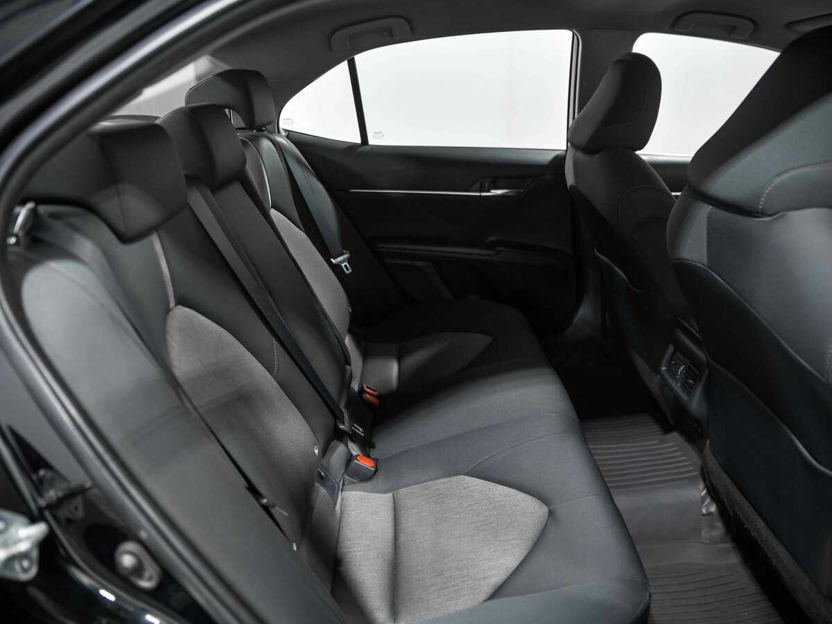 Toyota Camry 2021 года с пробегом. Фото: #15