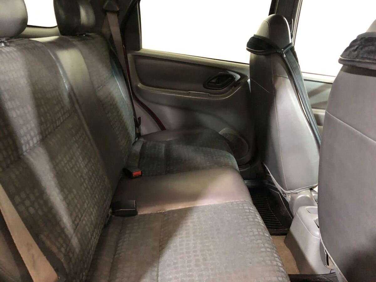 Ford Escape 2000 года с пробегом. Фото: #10
