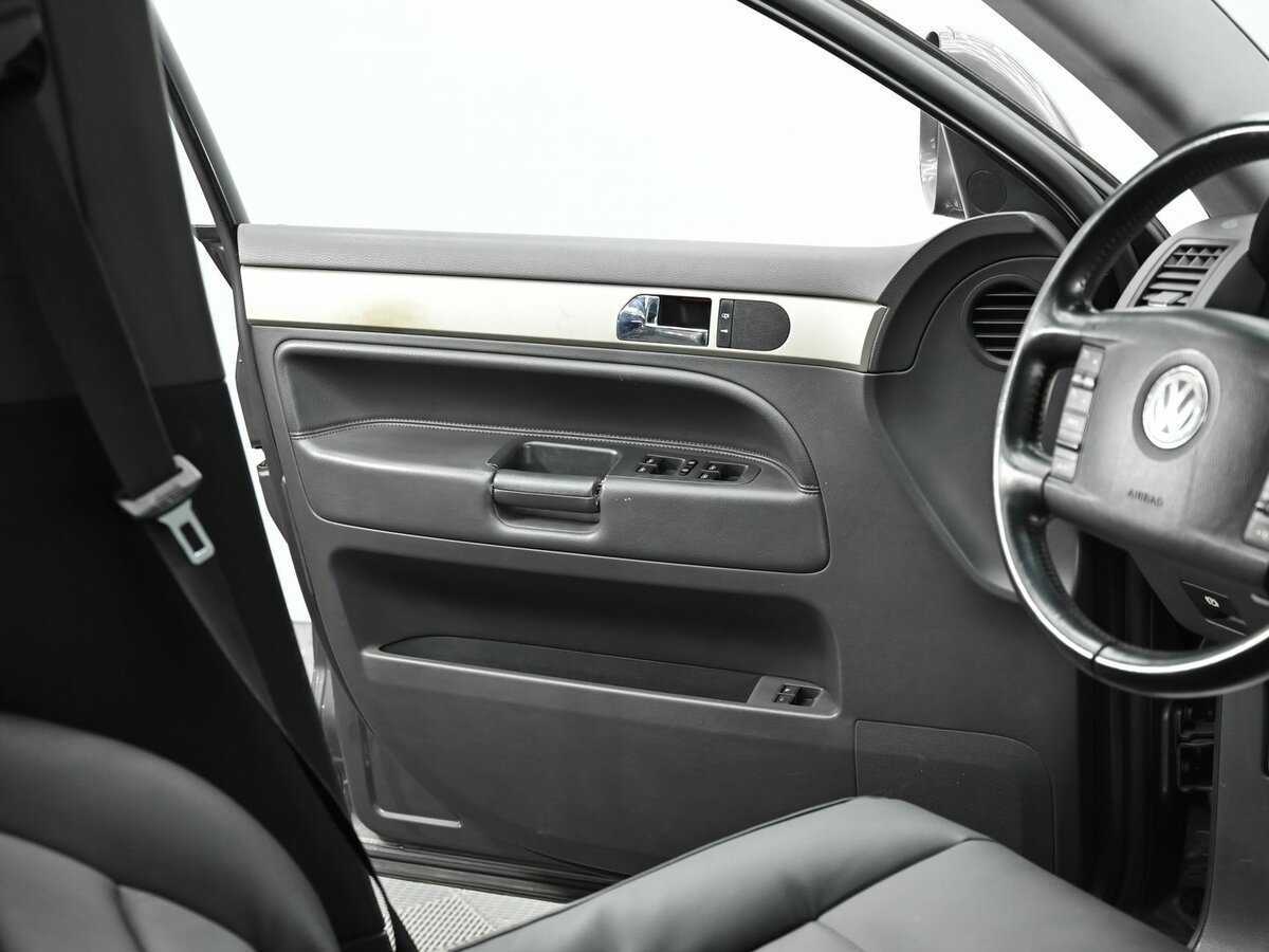 Volkswagen Touareg 2010 года с пробегом. Фото: #6