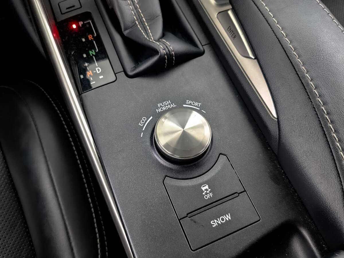 Lexus IS 2018 года с пробегом. Фото: #22