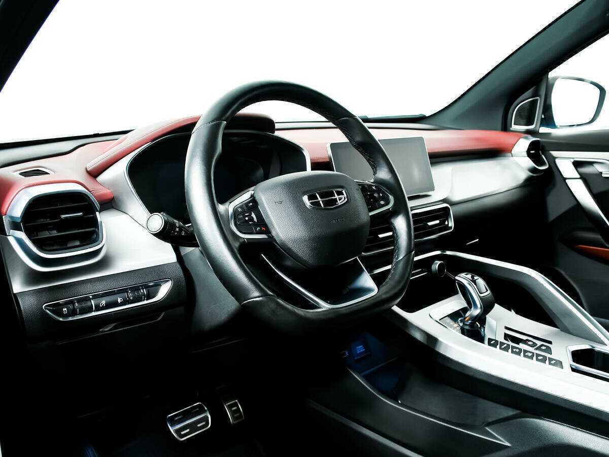 Geely Coolray 2022 года с пробегом. Фото: #12