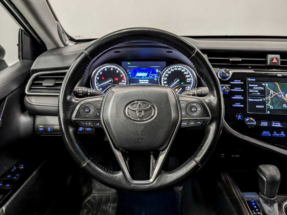 Toyota Camry 2019 года с пробегом. Фото: #21