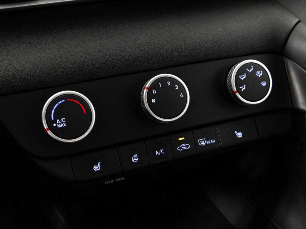 Hyundai Elantra 2021 года с пробегом. Фото: #15