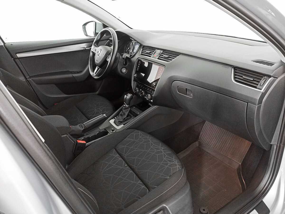 Skoda Octavia 2018 года с пробегом. Фото: #8