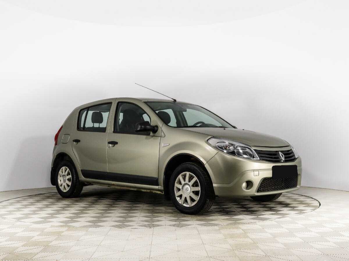 Renault Sandero 2011 года с пробегом. Фото: #2