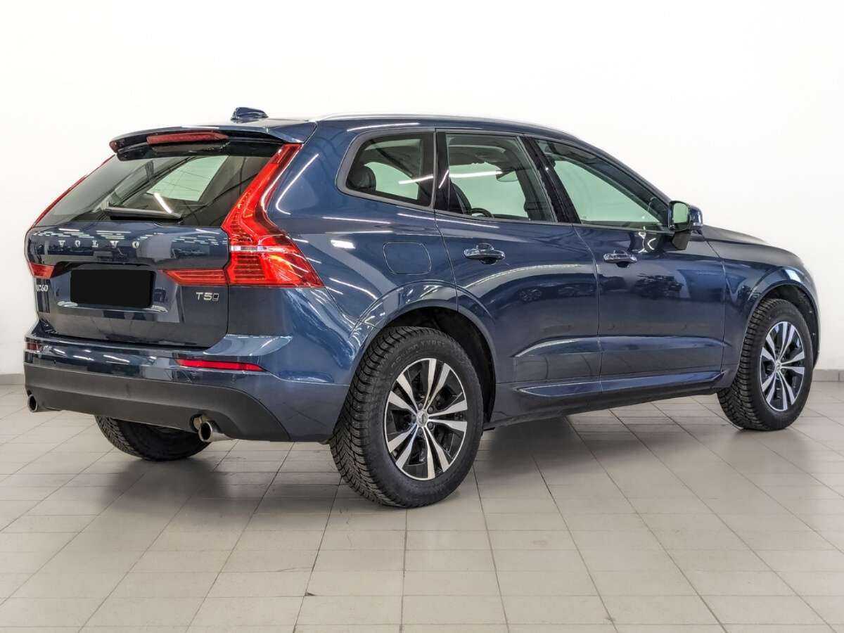 Volvo XC60 2021 года с пробегом. Фото: #4