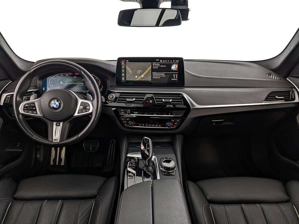 BMW 5 серии 2021 года с пробегом. Фото: #9