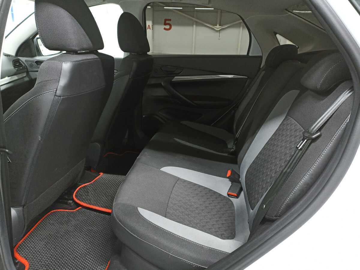 Lada (ВАЗ) Vesta 2024 года с пробегом. Фото: #11