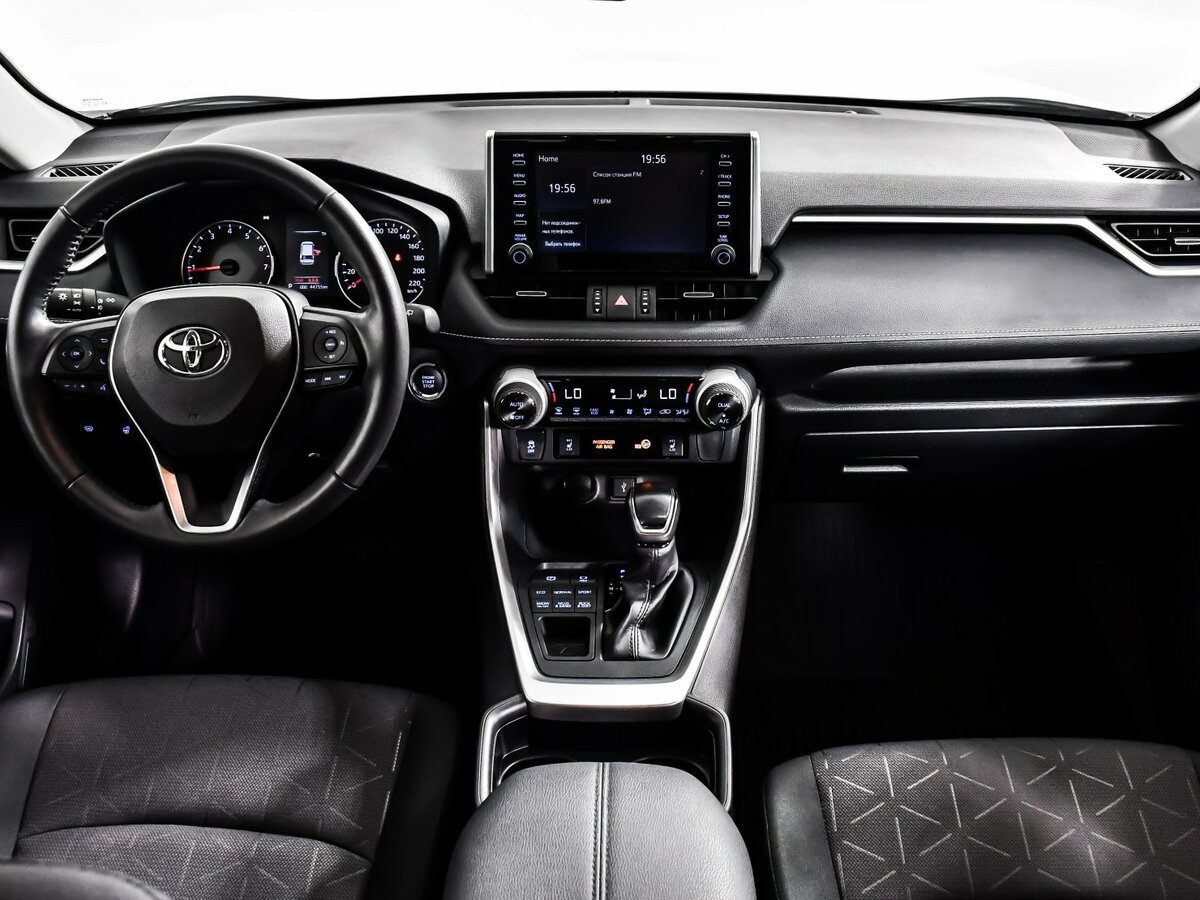 Toyota RAV4 2021 года с пробегом. Фото: #10