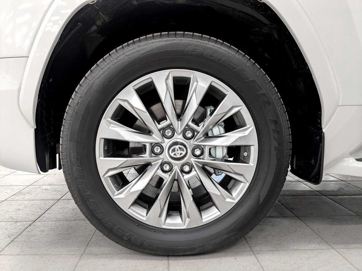 Toyota Land Cruiser 2022 года с пробегом. Фото: #17