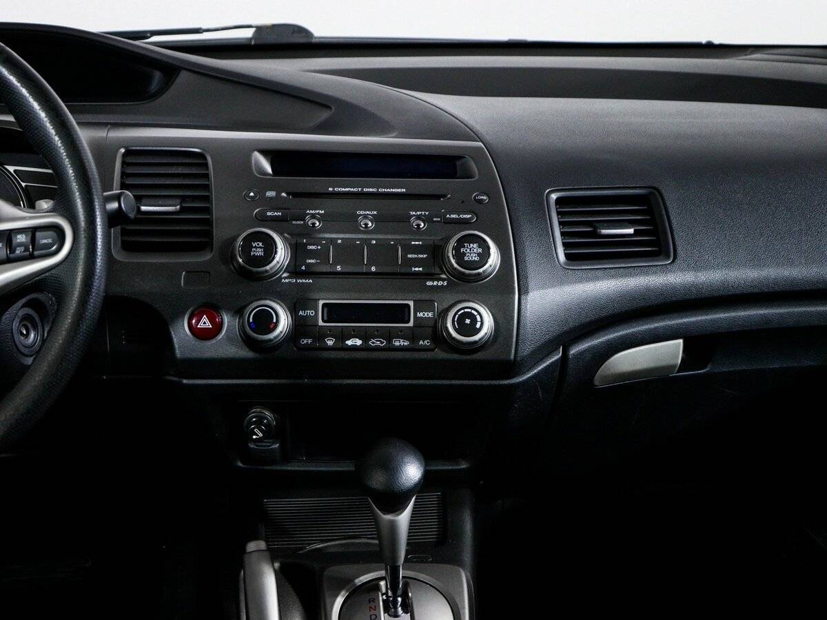 Honda Civic 2011 года с пробегом. Фото: #12