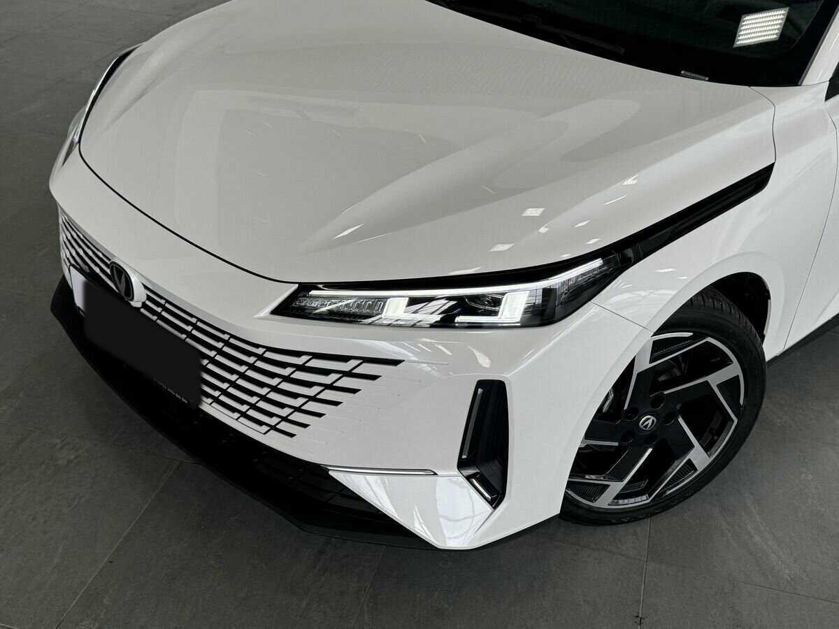 Changan Lamore 2023 года с пробегом. Фото: #1