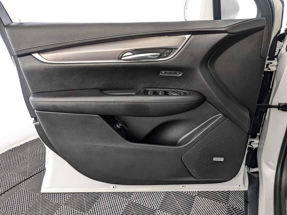 Cadillac XT5 2016 года с пробегом. Фото: #14