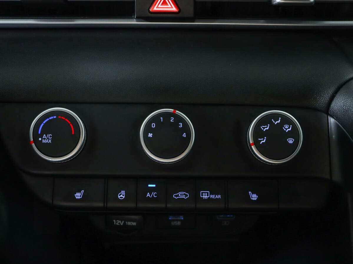 Hyundai Elantra 2021 года с пробегом. Фото: #14